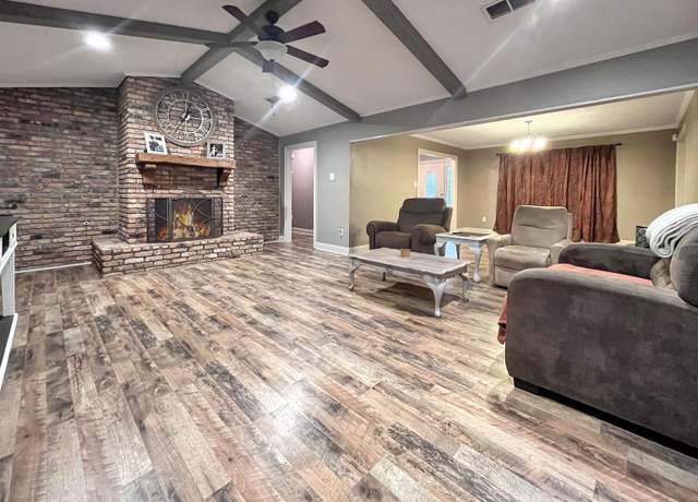 Property at 12420 Partridgewood Dr, Central, LA 70714, 4 beds, 2.5 baths