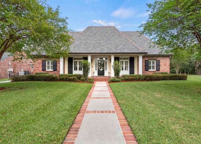 Property at 410 Ardoyne Dr, Houma, LA 70360, 5 beds, 3.5 baths