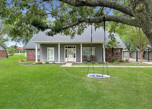 Property at 7969 Darlene Ave, Denham Springs, LA 70706, 3 beds, 2 baths