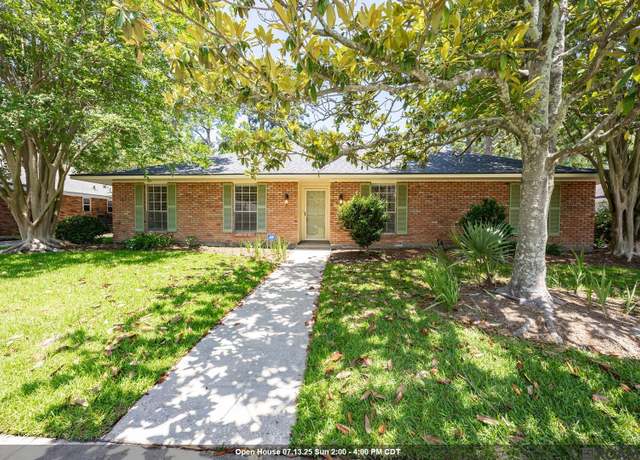 Property at 13243 Avants Ave, Baton Rouge, LA 70815, 4 beds, 2.5 baths