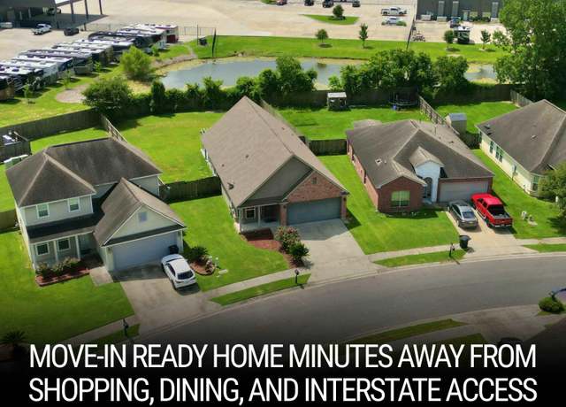 Property at 14217 Stone Gate Dr, Baton Rouge, LA 70816, 4 beds, 2 baths
