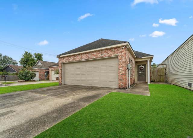 Property at 15070 Cranbrook Ct, Baton Rouge, LA 70819, 3 beds, 2 baths