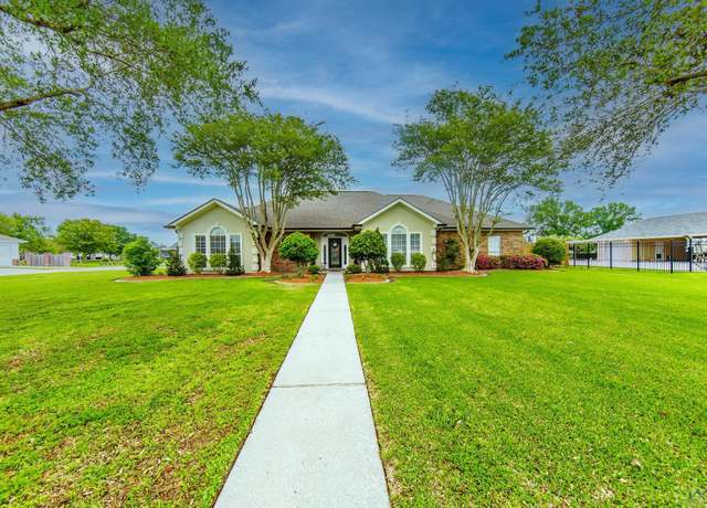 Property at 21 Richland Row, Houma, LA 70360, 4 beds, 4 baths