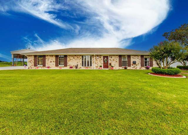 Property at 259 Cindy St, Thibodaux, LA 70301, 3 beds, 3 baths