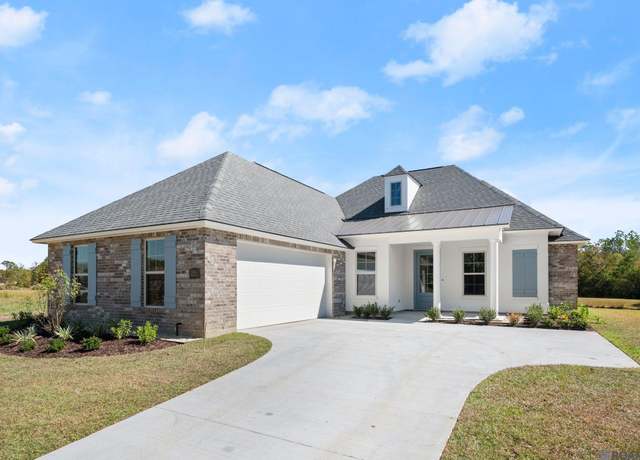Property at 21416 Yellowfin Dr, Springfield, LA 70462, 4 beds, 3 baths