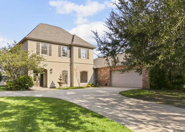 Property at 40219 Swan Cir, Gonzales, LA 70737, 4 beds, 2.5 baths