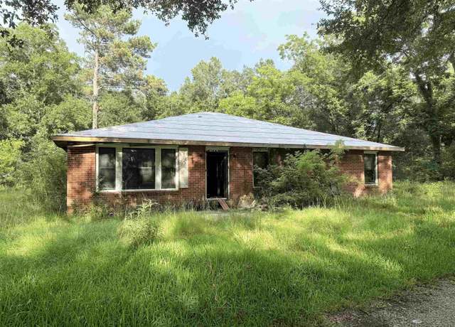 Property at 13150 Blackwater Rd, Baker, LA 70714, 3 beds, 2 baths