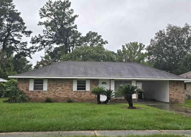 Property at 844 Fontainbleau Dr, Baton Rouge, LA 70819, 3 beds, 1.5 baths