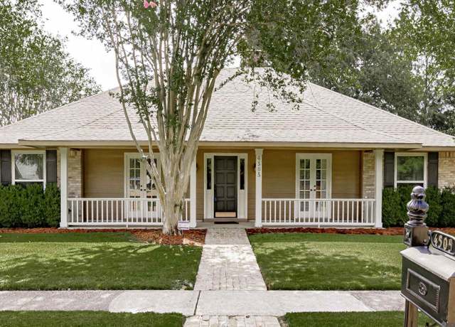 Property at 4505 E Lake Sherwood Ave, Baton Rouge, LA 70816, 4 beds, 2.5 baths