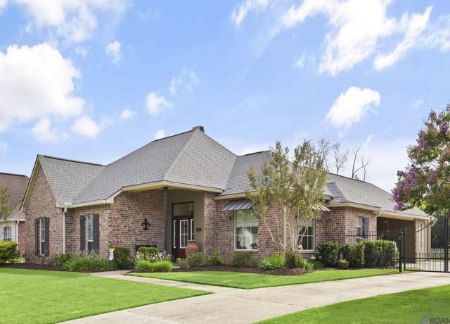 Property at 13451 Paces Pointe Dr, Gonzales, LA 70737, 4 beds, 2 baths