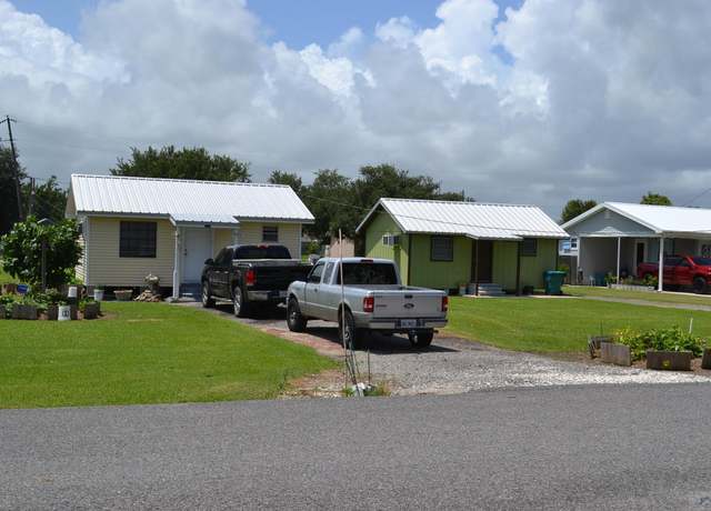 Property at 138 Armand St, Golden Meadow, LA 70357, 1 bed, 1 bath