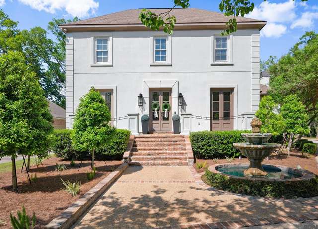 Property at 1242 Applewood Rd, Baton Rouge, LA 70808, 5 beds, 3.5 baths