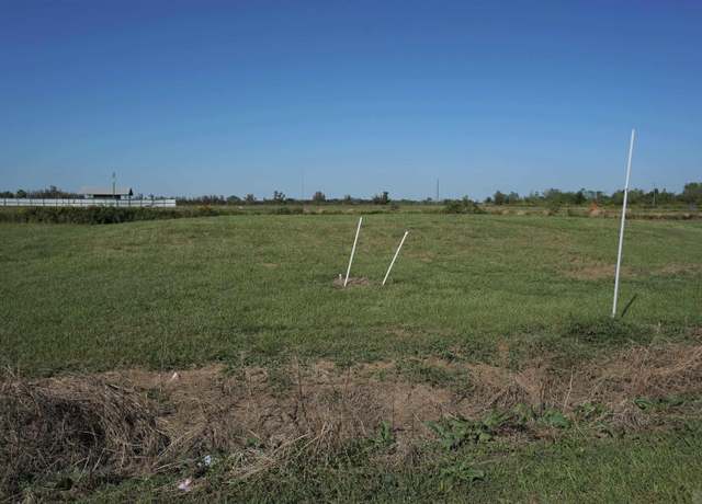 Property at 267 Treasure Dr, Raceland, LA 70394