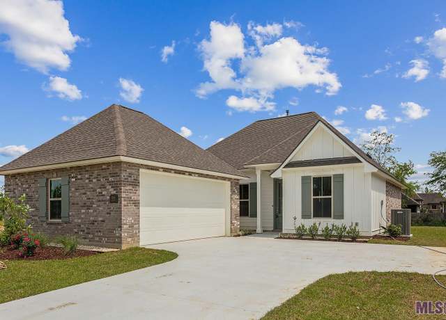 Property at 12058 Clare Ct, Geismar, LA 70734, 3 beds, 2 baths