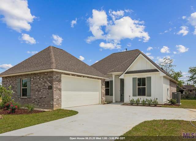 Property at 12058 Clare Ct, Geismar, LA 70734, 3 beds, 2 baths