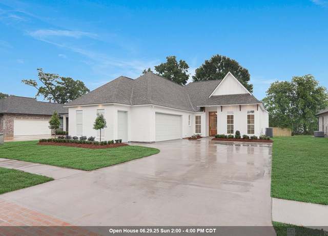 Property at 13054 Oakbourne Ave, Geismar, LA 70734, 4 beds, 3 baths