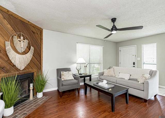 Property at 1805 Brightside View Dr #122, Baton Rouge, LA 70820, 2 beds, 2.5 baths