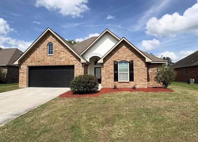 Property at 13933 Arbor Walk Dr, Denham Springs, LA 70726, 3 beds, 2 baths