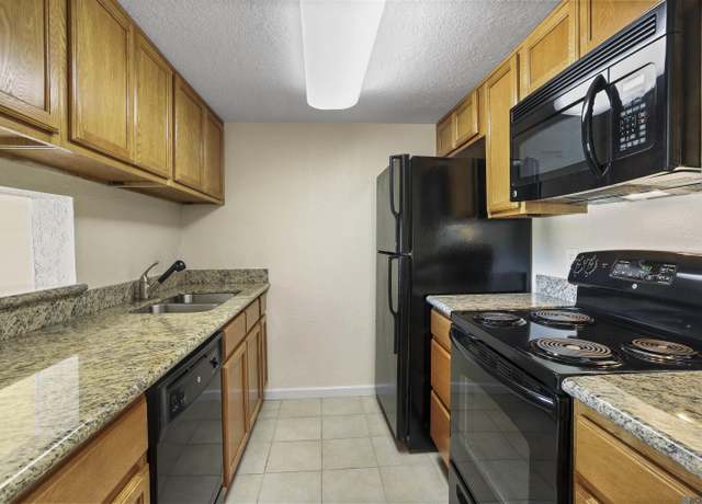 Property at 10298 W Winston Ave #5, Baton Rouge, LA 70809, 2 beds, 2.5 baths