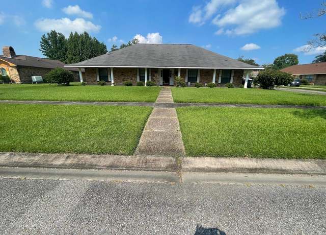 Property at 13611 Cadiz Dr, Baker, LA 70714, 4 beds, 2.5 baths