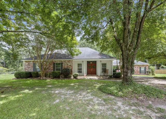 Property at 15154 White Oak Run Dr, Pride, LA 70770, 3 beds, 2 baths