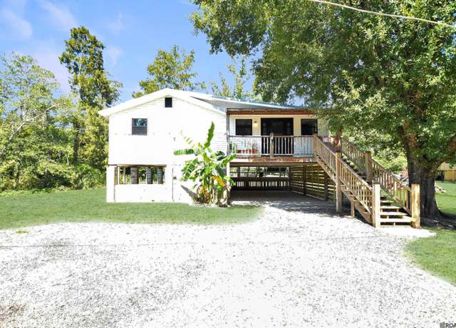 Property at 13167 Petite Dr, Maurepas, LA 70449, 2 beds, 2 baths