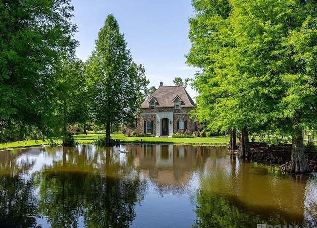 Property at 40400 Abby James Rd, Prairieville, LA 70769, 5 beds, 4 baths
