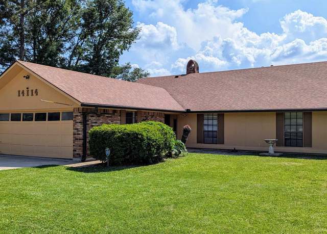 Property at 14114 Pinehurst Ave, Saint George, LA 70817, 3 beds, 2 baths