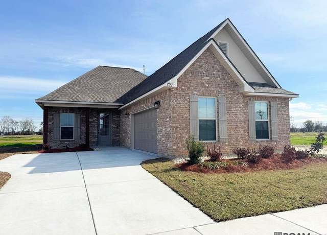 Property at 17221 Lakefront Ln, Baton Rouge, LA 70810, 3 beds, 2 baths