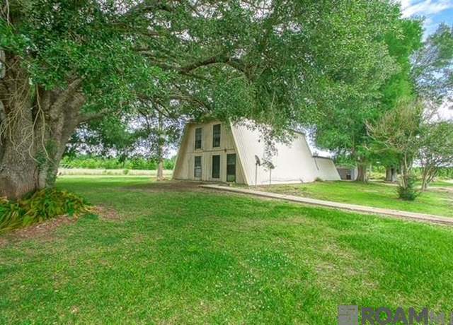 Property at 3938 Dearing Ln, Fordoche, LA 70732, 4 beds, 2 baths