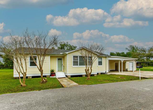 Property at 153 East 135th St, Galliano, LA 70354, 3 beds, 2 baths