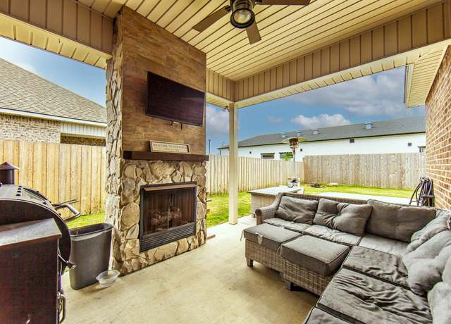 Property at 186 Chestnut Ridge Dr, Gray, LA 70359, 4 beds, 3 baths