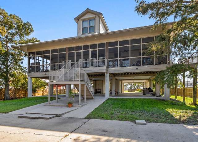Property at 5318 Privateer Blvd, Barataria, LA 70036, 5 beds, 5.5 baths