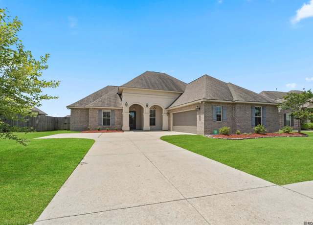 Property at 4849 Trial Dr, Addis, LA 70710, 4 beds, 2 baths