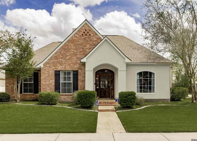 Property at 5158 Myrtle Hill Ave, Zachary, LA 70791, 4 beds, 2.5 baths