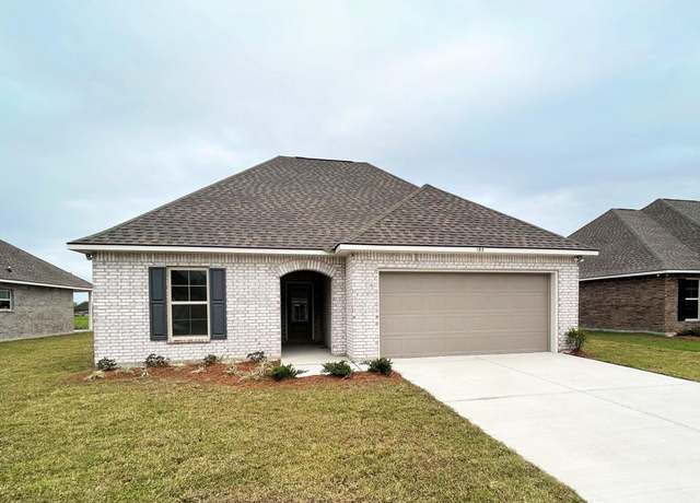 Property at 195 Pond Dr, Thibodaux, LA 70301, 3 beds, 2 baths