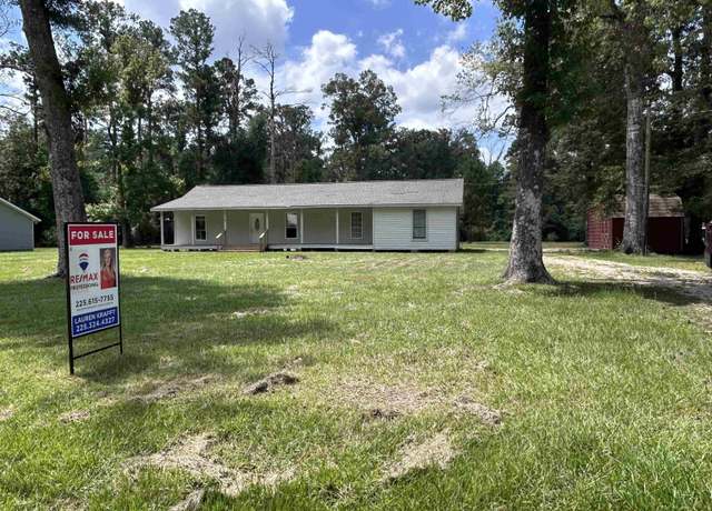 Property at 18292 Tabony Ln, Livingston, LA 70754, 4 beds, 2.5 baths