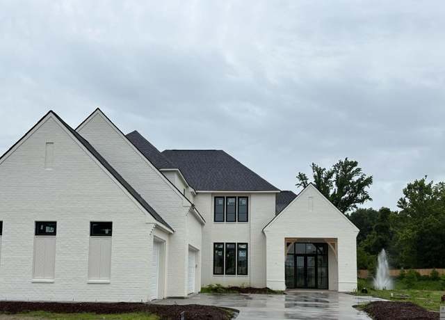 Property at 1826 Tiger Crossing Dr, Baton Rouge, LA 70810, 5 beds, 5 baths