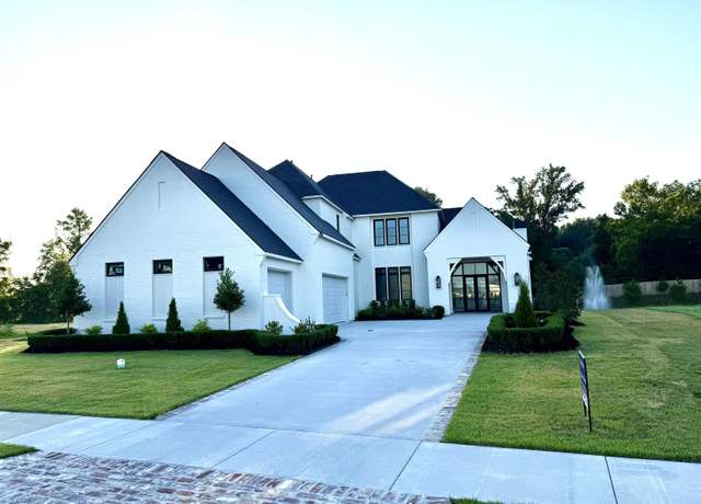 Property at 1826 Tiger Crossing Dr, Baton Rouge, LA 70810, 5 beds, 5 baths