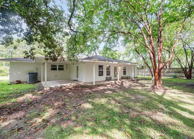 Property at 5666 Mapleton Dr, Greenwell Springs, LA 70739, 3 beds, 2 baths