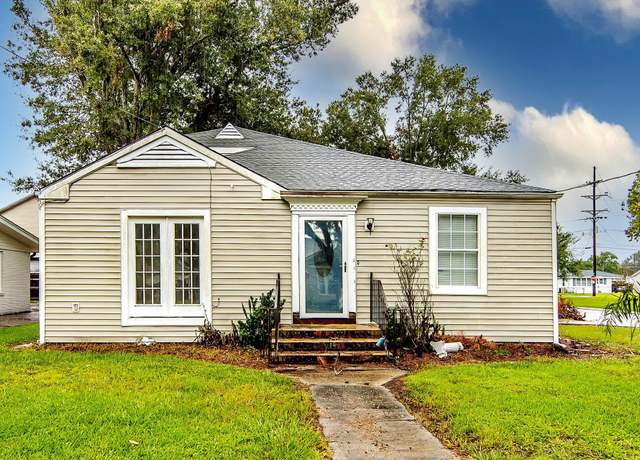 Property at 319 Central Ave, Houma, LA 70364, 4 beds, 2 baths