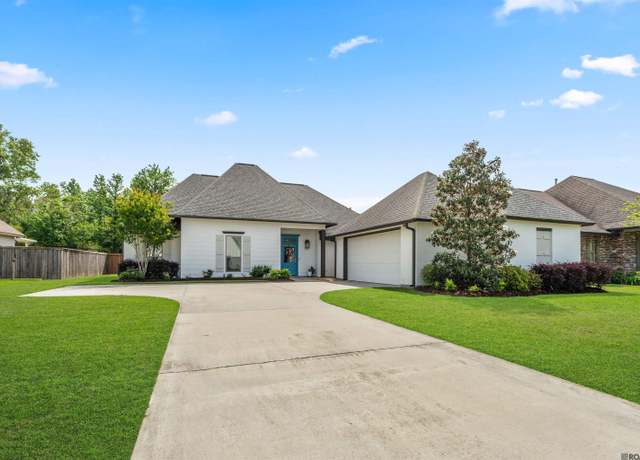 Property at 22836 Hazard Dr, Zachary, LA 70791, 4 beds, 3 baths