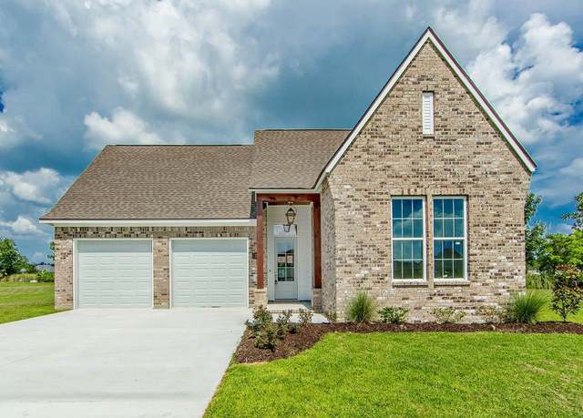 Property at 127 Sonoma Ct, Houma, LA 70364, 4 beds, 2.5 baths