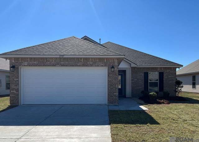 Property at 2107 Hayes Ave, Port Allen, LA 70767, 3 beds, 2 baths