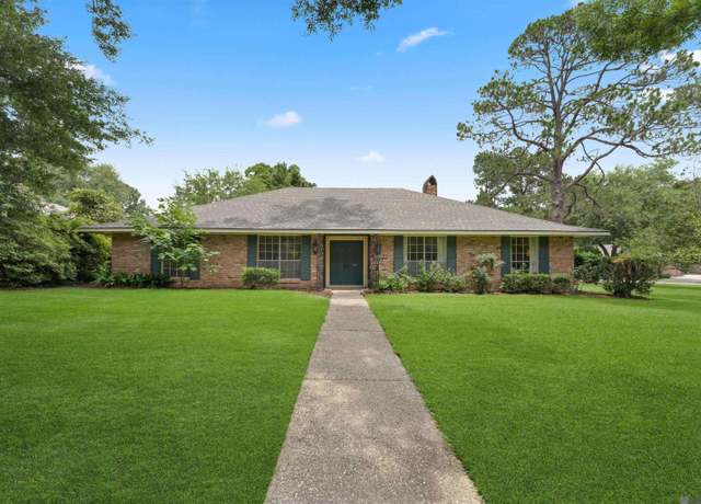 Property at 5977 Hyacinth Ave, Baton Rouge, LA 70808, 4 beds, 2.5 baths
