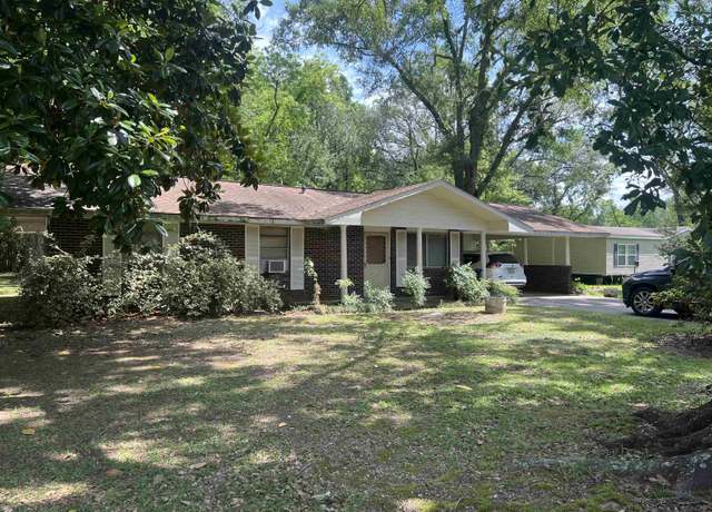 Property at 6265 Rolling Acres Dr, Baker, LA 70714, 3 beds, 2 baths