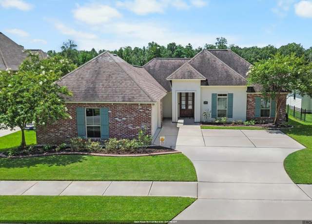Property at 17036 Bentons Ferry Ave, Greenwell Springs, LA 70739, 4 beds, 2 baths