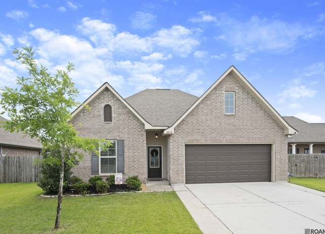 Property at 6210 Soaring Dr, Gonzales, LA 70737, 4 beds, 3 baths