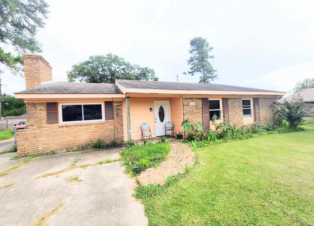 Property at 1220 Doolittle Dr, Baton Rouge, LA 70810, 3 beds, 3 baths