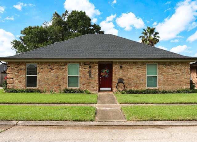 Property at 507 Wellington Dr, Houma, LA 70360, 3 beds, 2 baths